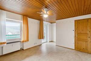 Wohnen + Vermieten kombinieren: Großzügiges Haus mit PV & 2 vermieteten Einheiten – Die vollständige Adresse der Immobilie erhältst du vom Anbieter., 63654 Büdingen – Vorschaubild 6