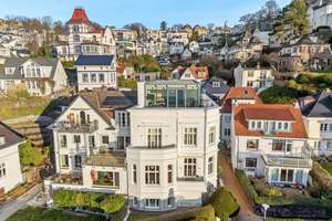 Altbau-Villa in Blankenese mit Panoramablick auf die Elbe und Aufzug auf allen Ebenen – Die vollständige Adresse der Immobilie erhältst du vom Anbieter., 22587 Blankenese, Hamburg – Vorschaubild 10