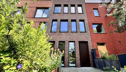 Bild von IHR DESIGN UPTOWNHOUSE VON BE ARCHITEKTEN - STADTHAUS IN DER FINKENAU