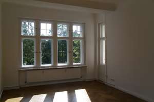 Altbau-Klassiker in Charlottenburg - 3-Zimmer-Altbauwohnung mit Balkon *vermietet*