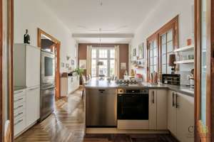 bezugsfreie 144m² Altbauwohnung, liebevoll saniert, 1.OG, Balkon, Keller, zentraler Lage Wilmersdorf – Die vollständige Adresse der Immobilie erhältst du vom Anbieter., 10713 Wilmersdorf, Berlin – Vorschaubild 5