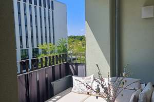 Familienfreundliche 4-Zimmer-Whg.  in ruhiger Top-Lage mit Süd-Loggia - **provisionsfrei** – Am Oberwiesenfeld 27, 80809 Am Riesenfeld, München – Vorschaubild 2