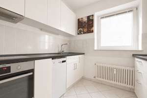 WIESBADEN: HELLE 3 ZIMMER WOHNUNG IM ZENTRUM MIT BALKON UND STELLPLATZ – 65185 Mitte, Wiesbaden – Vorschaubild 9