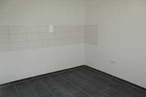 Renovierte 2 - Zimmer Wohnung mit Balkon in attraktiver Lage! – Jannerstraße 10, 93053 Regensburg – Vorschaubild 4
