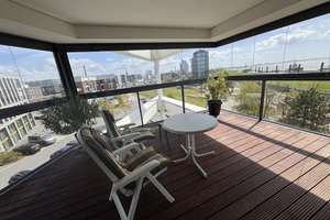 Erste Reihe Weser! Exklusive 4-Zimmer-Wohnung mit unverbaubarem Wasserblick (Weser View) – Lohmannstraße 26, 27568 Mitte, Bremerhaven – Vorschaubild 3