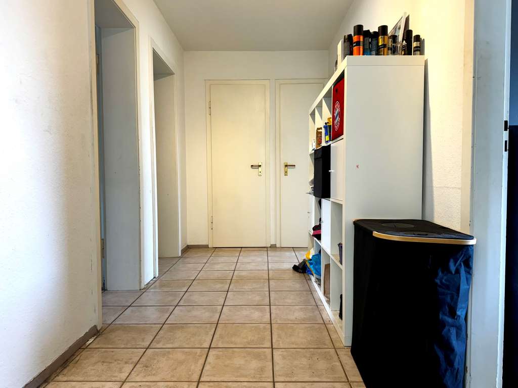 Immobilie in Meerbusch - Charmante 3 Raum Dachgeschosswohnung mit optimaler Raumaufteilung im Herzen von Meerbusch-Büderich - Bild 2