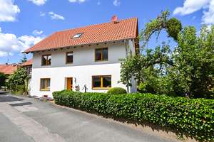 Großzügiges Einfamilienhaus mit Einliegerwohnung in Adenstedt (Sibbesse)