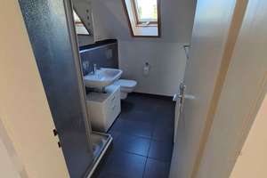 Zentrumnahes Einfamilienhaus mit Garten und Stellplatz in Schönaich – Die vollständige Adresse der Immobilie erhältst du vom Anbieter., 71101 Schönaich – Vorschaubild 13