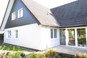 Einfamilienhaus in Top-Lage nahe der Grenze zu Lübeck und Bad Schwartau. Provisionsfrei. – Die vollständige Adresse der Immobilie erhältst du vom Anbieter., 23617 Stockelsdorf – Vorschaubild 2