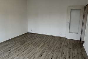 Dachgeschosswohnung mit zwei Balkon – Innenstadt Oberhausen – Die vollständige Adresse der Immobilie erhältst du vom Anbieter., 46045 Altstadt-Süd, Oberhausen – Vorschaubild 2
