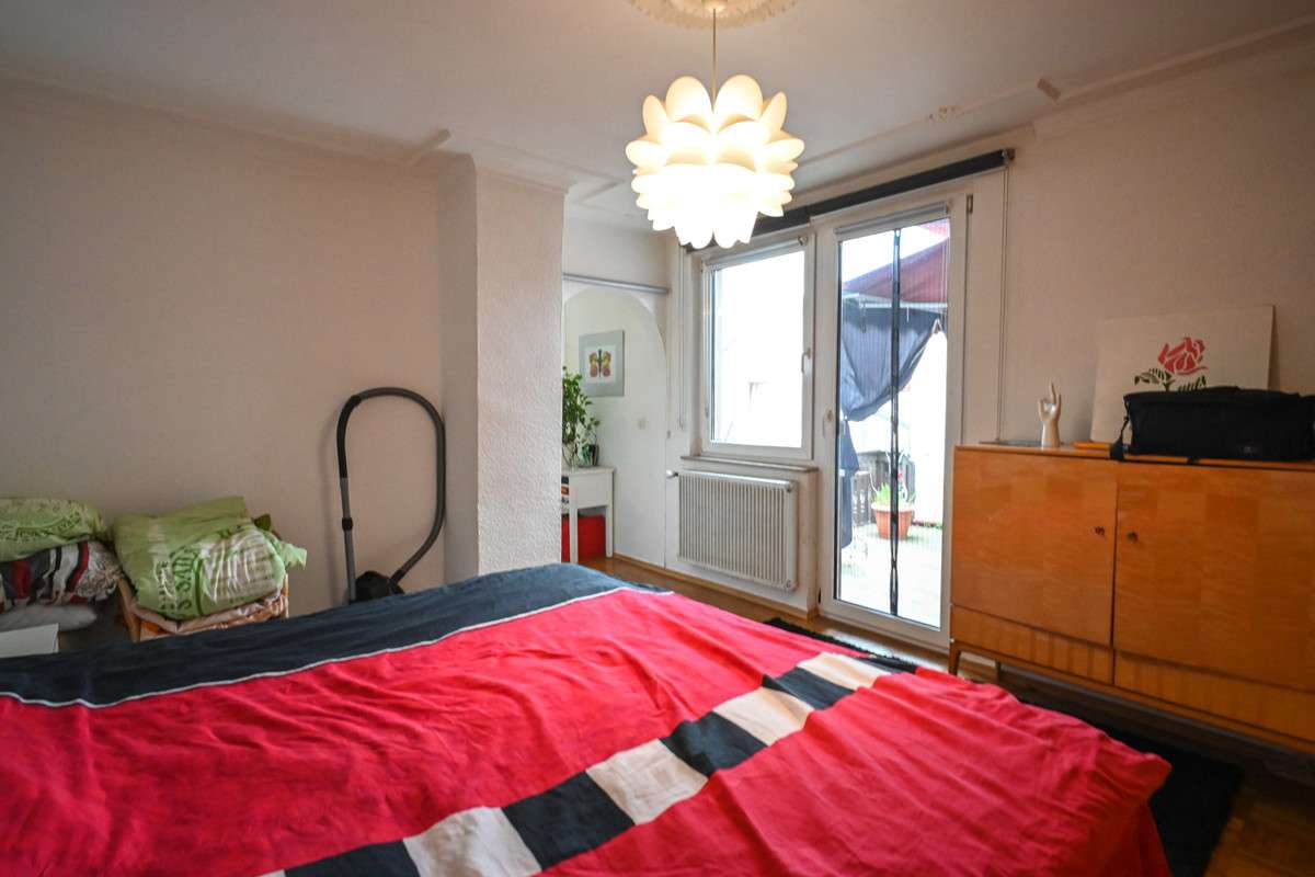 Immobilie in Großostheim - Einfamilienhaus mit Terrasse und Hofbereich in Großostheim! - Bild 2