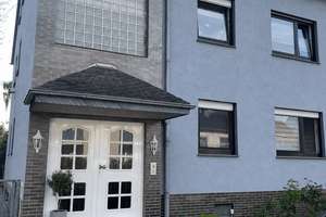 Sofort einziehen & wohlfühlen – Kernsanierte 3-Zi-DG-WHG mit 72 m² Wfl, Dachstudio & Garage – Die vollständige Adresse der Immobilie erhältst du vom Anbieter., 51147 Wahn, Köln – Vorschaubild 2