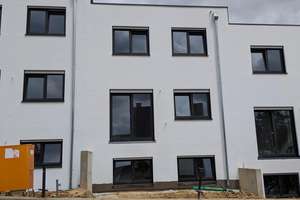 Neubau Reihenhaus in Top Lage – Wolfstraße 36, 85276 Pfaffenhofen an der Ilm – Vorschaubild 2