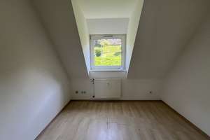 Renovierte 3-Zimmer-Wohnung - Jetzt einziehen und Wohlfühlen – Dowidat Siedlung 17, 42899 Stursberg, Remscheid – Vorschaubild 3