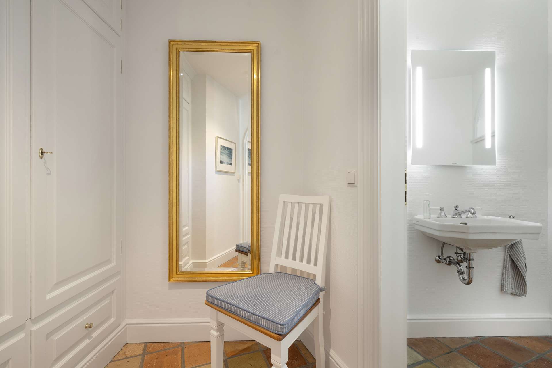 Immobilie in Kampen (Sylt) - Großzügige Doppelhaushälfte unter Reet mit Einzelhauscharakter in Kampen - Bild 0