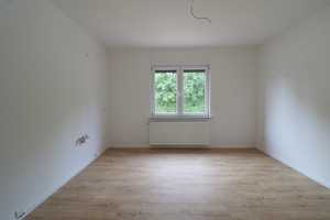 Umfangreich saniertes 1-2 Familienhaus mit großer Garage und tollem Garten in Löhne Gohfeld – Herford (Kreis) – Vorschaubild 10