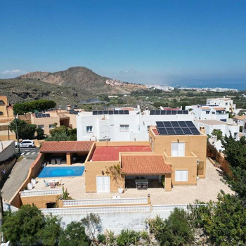 Südlich ausgerichtete Villa in Mojácar mit privatem Pool, Panoramablick und privilegierter Lage