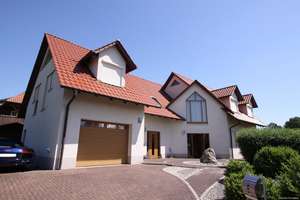 Feldrandlage - Beeindruckendes Einfamilienhaus mit Einliegerwohnung – Die vollständige Adresse der Immobilie erhältst du vom Anbieter., 38553 Wasbüttel – Vorschaubild 1