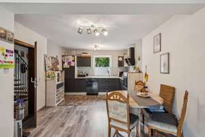 Reihenmittelhaus mit großem Garten in Köln‑Flittard – bezugsfrei ab Juli – Die vollständige Adresse der Immobilie erhältst du vom Anbieter., 51061 Flittard, Köln – Vorschaubild 5