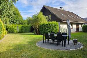 *Attraktives Zweifamilienhaus mit großem Garten und Wohlfühlatmosphäre* – Die vollständige Adresse der Immobilie erhältst du vom Anbieter., 25497 Prisdorf – Vorschaubild 2