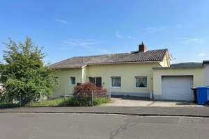 Renoviertes Mehrfamilienhaus in Bestlage direkt in Lollar