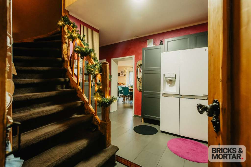 Immobilie in Schkopau - Großzügiges Ziegelhaus mit Einliegerwohnung, Kamin, Wintergarten & Doppelgarage - Bild 4