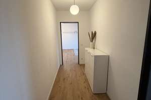 Schicke Maisonette Wohnung mit Rheinblick – 40219 Unterbilk, Düsseldorf – Vorschaubild 2