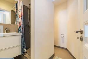 2 Zimmer mit Balkon in Eimsbüttel in historischem Altbau  – Die vollständige Adresse der Immobilie erhältst du vom Anbieter., 20255 Eimsbüttel (Ortsteil), Hamburg – Vorschaubild 8