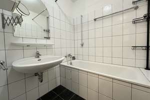 *VERFÜGBARE LEERE 2 ZI WOHNUNG ZU VERKAUFEN* – Bielefelder Str. 9, 40468 Unterrath, Düsseldorf – Vorschaubild 3