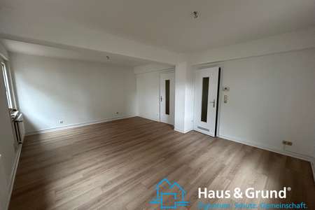 *** schöne 2-Zimmer-Wohnung - WG geeignet - in der Innenstadt, am charmanten Aachener Markt***