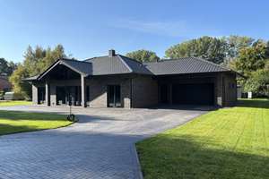 Exklusives Architektenhaus in Naturlage – 100 m von der Hunte, direkt an der Stadtgrenze Oldenburg – Die vollständige Adresse der Immobilie erhältst du vom Anbieter., 27798 Hude (Oldenburg) – Vorschaubild 2
