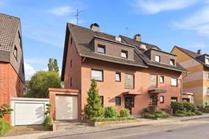*RESERVIERT*Gepflegtes Zweifamilienhaus in Essen-Schonnebeck –2getrennte Einheiten,ideal für Anleger