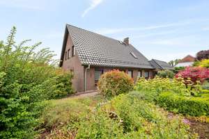 Viel Platz zum Leben! Attraktives Zweifamilienhaus mit Wintergarten, Kamin und großzügigem Garten! – Die vollständige Adresse der Immobilie erhältst du vom Anbieter., 38442 Ehmen, Wolfsburg – Vorschaubild 20