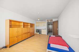 Weitblick über das Olympiadorf: Bezugsfreies Apartment mit Südloggia im denkmalgeschützten Ensemble – Die vollständige Adresse der Immobilie erhältst du vom Anbieter., 80809 Am Riesenfeld, München – Vorschaubild 5