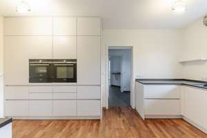 Stilvolles EFH am Chiemsee inkl. Wellnesshaus, Baugrundstück und Einliegerwohnung – Die vollständige Adresse der Immobilie erhältst du vom Anbieter., 83233 Bernau am Chiemsee – Vorschaubild 7