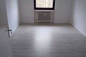 3 Zimmer in Bielefeld-Mitte, Küche, Bad, Balkon, Keller – Schlangenstr. 40 B, 33607 Mitte, Bielefeld – Vorschaubild 5