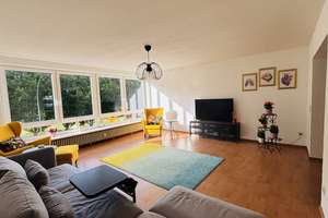 Helle 3-Zimmer-Wohnung mit Balkon und wunderschönem Hafenblick – ab 01.09. verfügbar – Die vollständige Adresse der Immobilie erhältst du vom Anbieter., 27570 Geestemünde, Bremerhaven – Vorschaubild 2