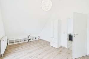 Exklusive Maisonette mit Galerie, 2 Balkonen mit Donaublick & 2 TG Stellplätzen in Ulm Gögglingen – Die vollständige Adresse der Immobilie erhältst du vom Anbieter., 89079 Gögglingen, Ulm – Vorschaubild 16