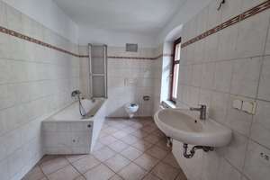 **geräumige 4-R-Maisonette-Wohnung im DG Hinterhaus - 2 Bäder** – Die vollständige Adresse der Immobilie erhältst du vom Anbieter., 2826 Innenstadt, Görlitz – Vorschaubild 8
