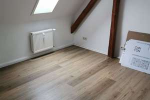 Kleine gemütliche 2-Raum-Dachgeschosswohnung in der Niedersedlitzer Blumensiedlung – frei ab sofort – Lugaer Str. 40, 1259 Niedersedlitz, Dresden – Vorschaubild 5