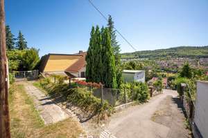 Sanierungsbedürftige Doppelhaushälfte auf der Sonnenseite Jenas – Die vollständige Adresse der Immobilie erhältst du vom Anbieter., 7749 Wenigenjena, Jena – Vorschaubild 3