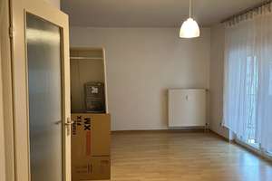 Kompaktes 1-Zimmer-Apartment: Wohnen in der Schimperstraße