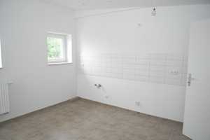 Ansprechende 3 Zimmer im Dachgeschoss+Balkon+Loggia+Tageslichtbad mit mit Badewanne+Abstellraum ! – Schönebecker Str. 47, 39104 Magdeburg – Vorschaubild 21