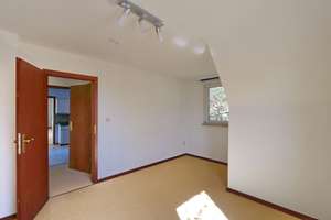 Großes Wohnhaus oder Baugrundstück in Hamburg-Poppenbüttel – Die vollständige Adresse der Immobilie erhältst du vom Anbieter., 22393 Poppenbüttel, Hamburg – Vorschaubild 33