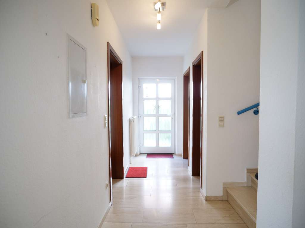 Immobilie in Mommenheim - Direkt bezugsfrei: Doppelhaushälfte mit Einliegerwohnung & Garage! - Bild 2