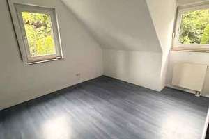 Grüne Oase in Dechsendorf: Gepflegtes Familienhaus mit ausgebautem Dachstudio – Loheweg 5e, 91056 Dechsendorf Ost, Erlangen – Vorschaubild 10