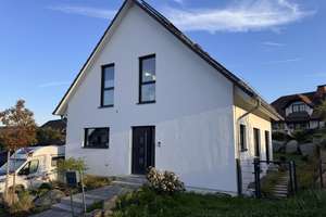 lichtdurchflutetes Wohnen mit moderner Technik – Danziger Str. 18, 69518 Abtsteinach – Vorschaubild 4