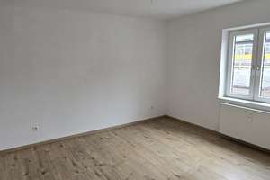 Kleine Erdgeschosswohnung zentral in Bottrop.. – Friedrich-Ebert-Str. 132, 46236 Stadtmitte, Bottrop – Vorschaubild 3