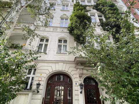 Dg Rohling Ohne Baugenehmigung Mitten Im Akazienkiez