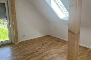 Schön geschnittene 3-Zimmer-Wohnung im Dachgeschoss in Ziemetshausen mit Abstellraum und Stellplatz – Vesperbilder Str. 1, 86473 Ziemetshausen – Vorschaubild 7